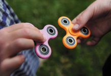 Votre enfant a-t-il vraiment besoin d’un hand-spinner ?