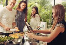 L’atelier cuisine : un partage familial