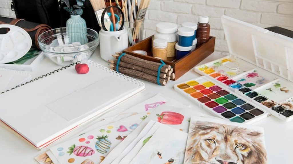 Papeterie créative : embellissez vos projets avec des fournitures achetées en ligne !