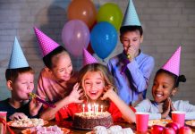 Goûter d’anniversaire, gare à la surenchère !