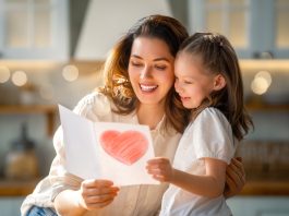 La fête des mères : une tradition qui continue de réunir les familles Fête des mères